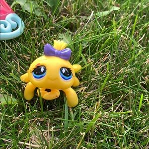 LPS yellow spider 🕷